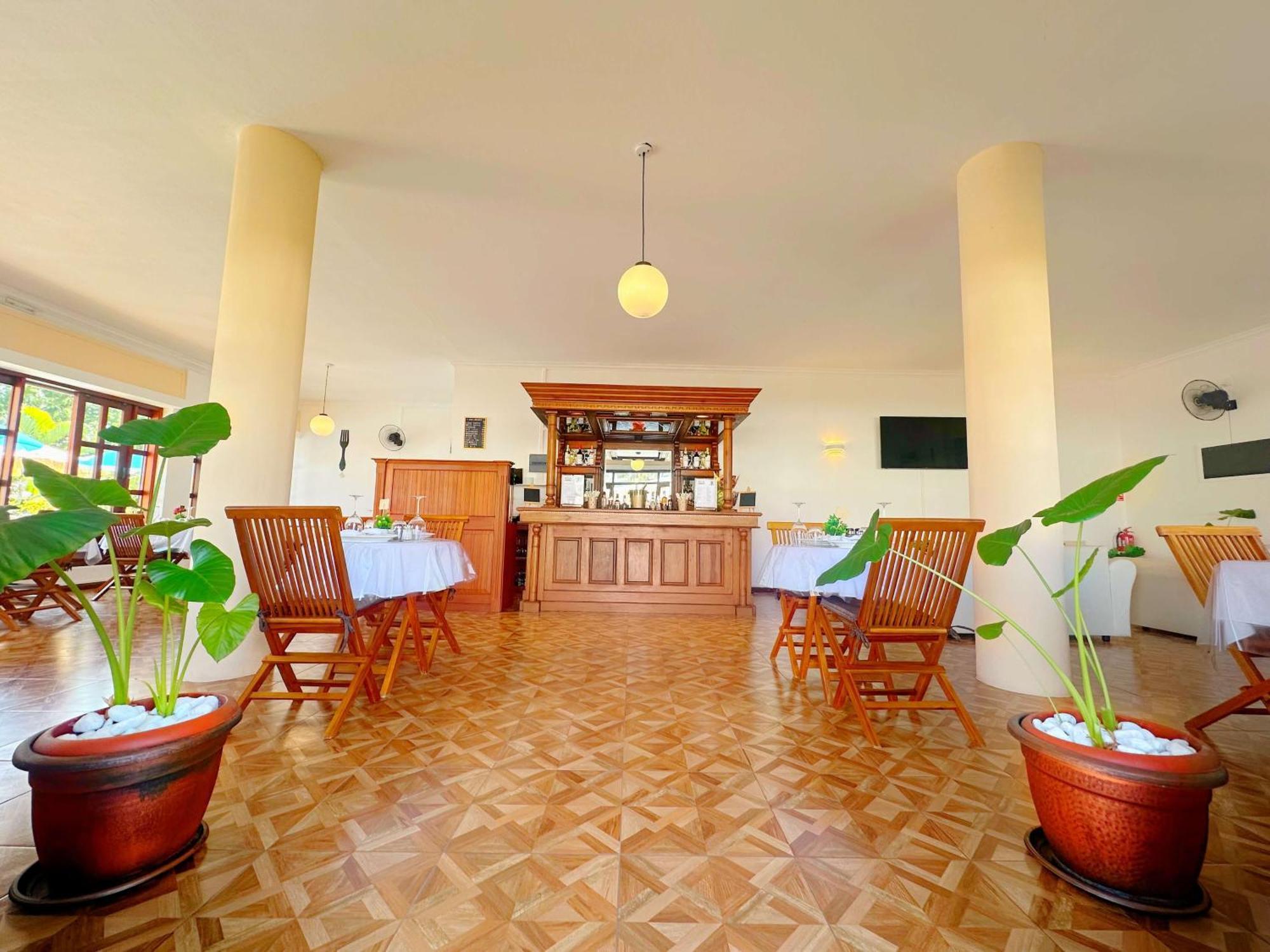Koa Hotel Riambel Kültér fotó