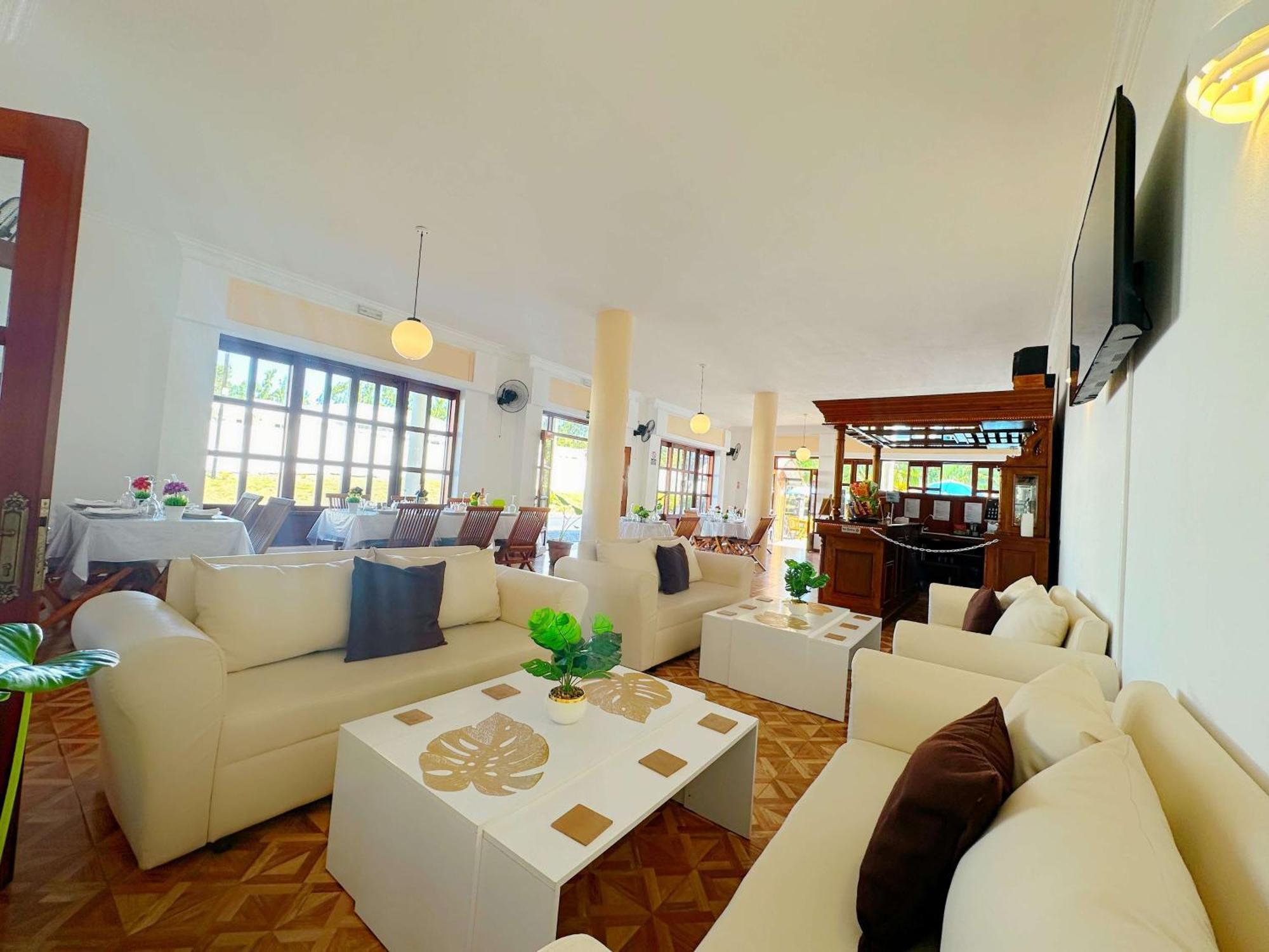Koa Hotel Riambel Kültér fotó
