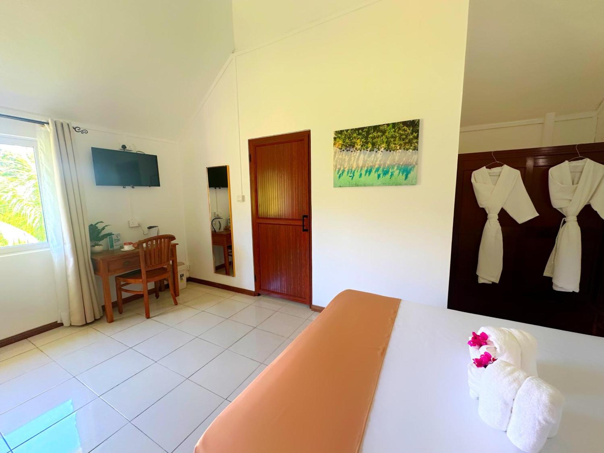 Koa Hotel Riambel Kültér fotó