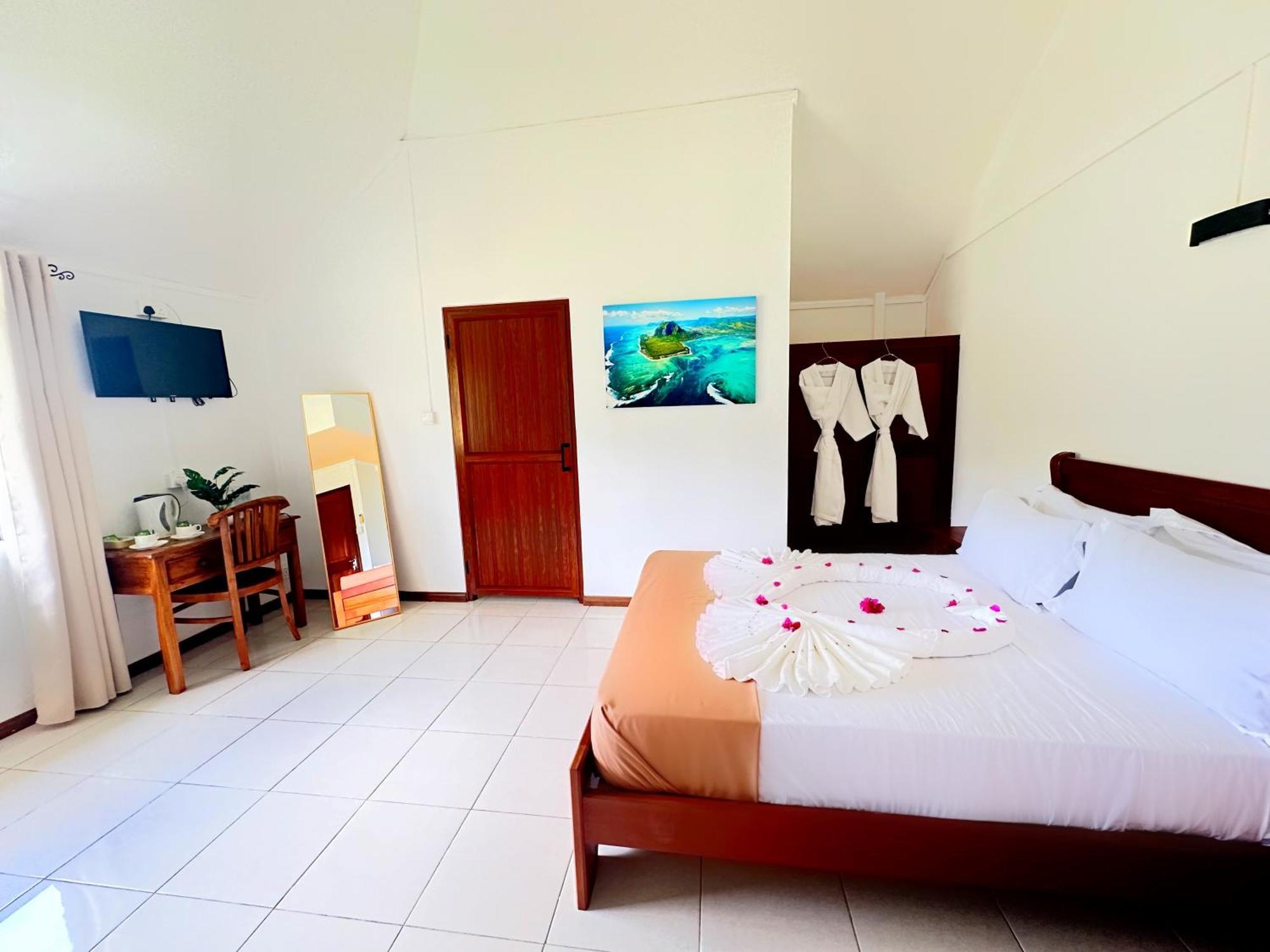 Koa Hotel Riambel Kültér fotó